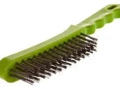 Щетка 4-х рядная, оцинкованная стальная щетина, пластиковая рукоятка, СОЮЗ